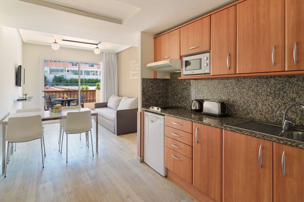 Private kitchenette
