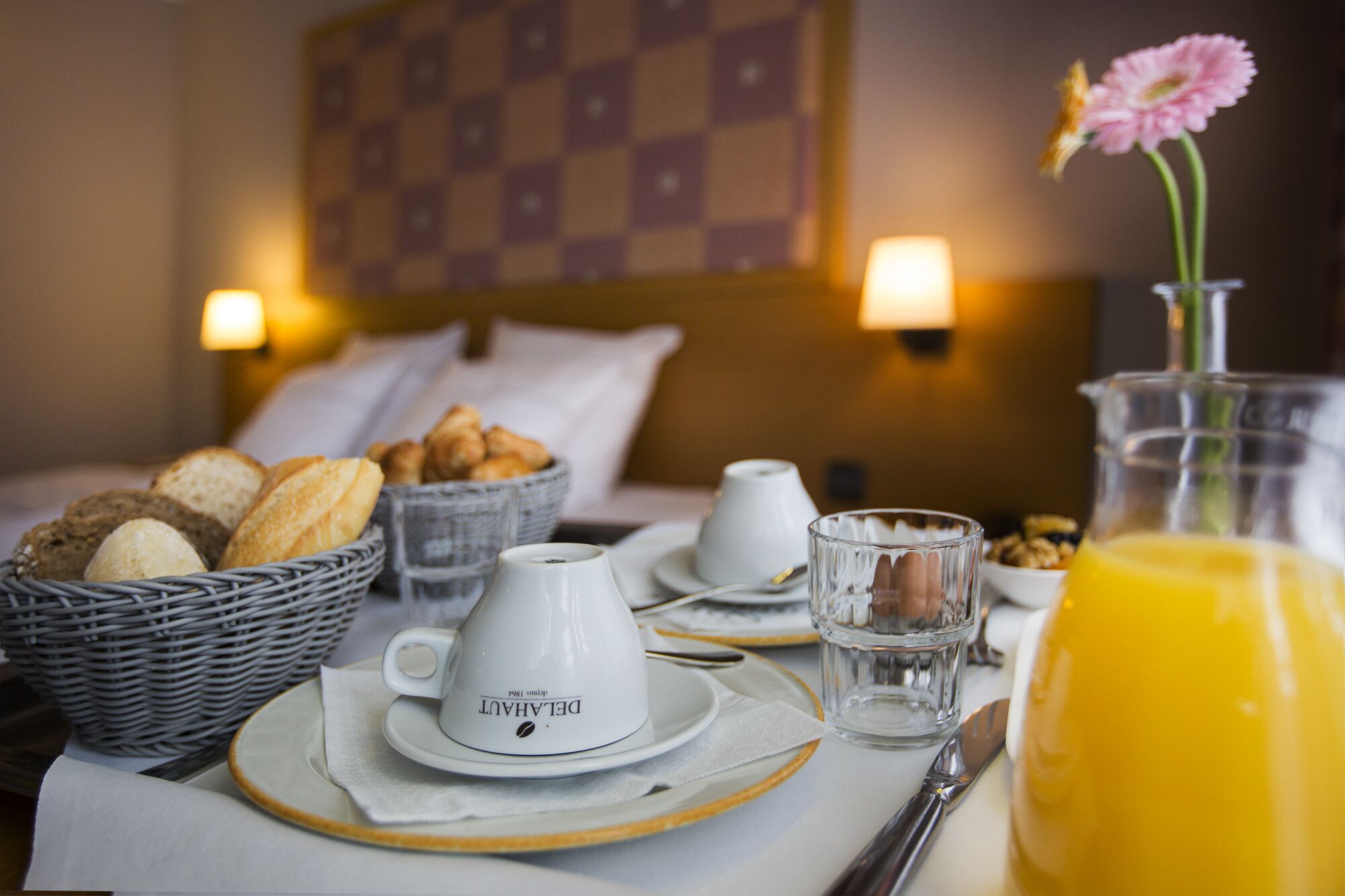 comfort room | in-room dining