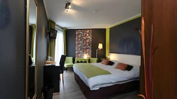 Superior Double Room | In-room safe, desk, free WiFi, bed sheets