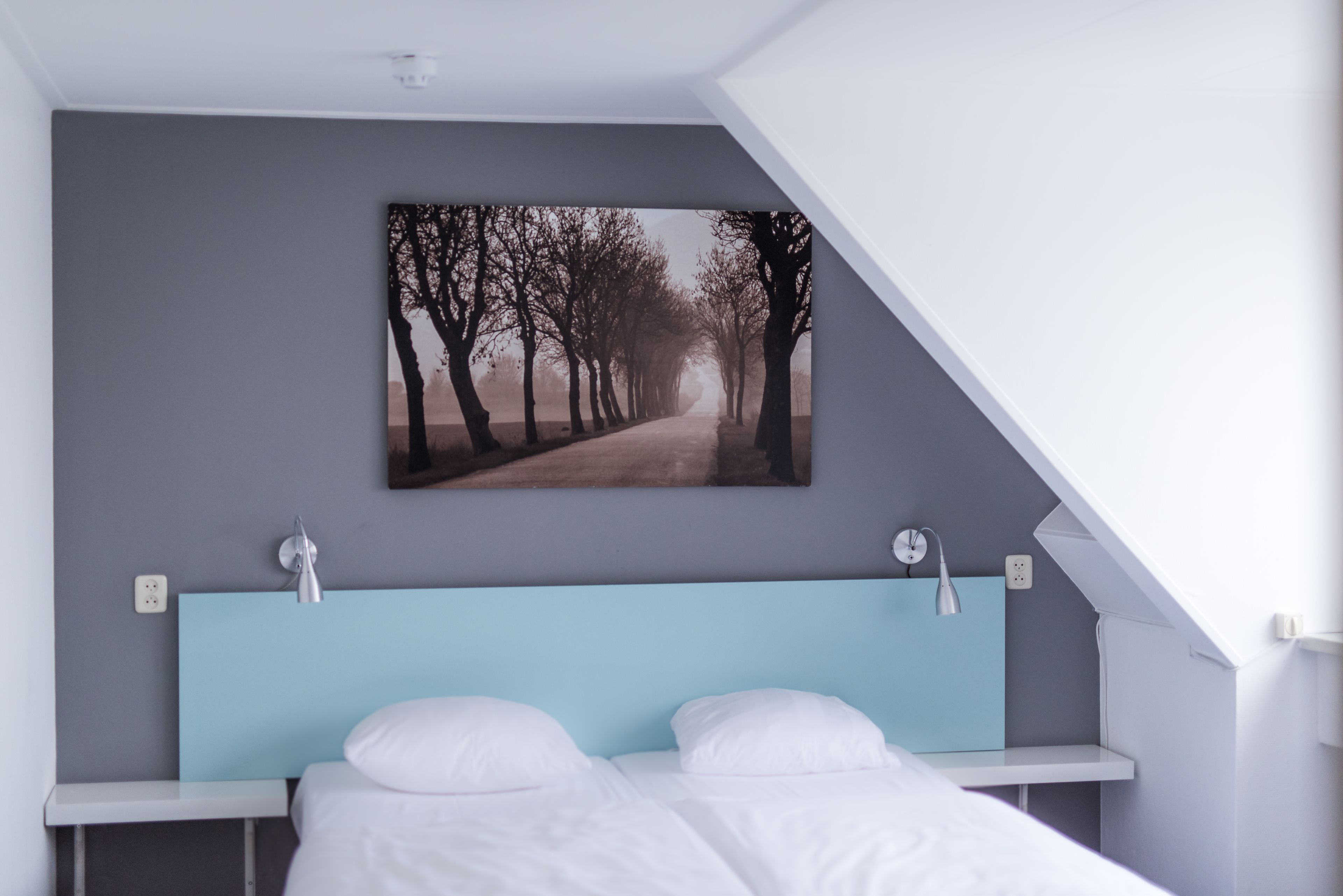 standard double room | desk, blackout curtains, free wifi