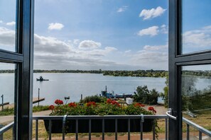 Standard-Doppelzimmer, Seeblick, Seeseite | Ausblick vom Zimmer