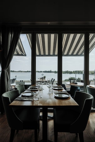 Ristorante. Hotel Hoogeerd by Flow
