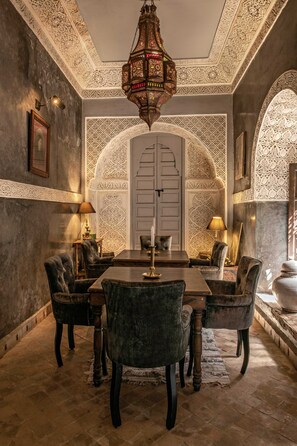 Sala de estar en el lobby
