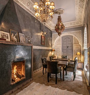 Lobby sitting area - Riad Khol (Marrakech)