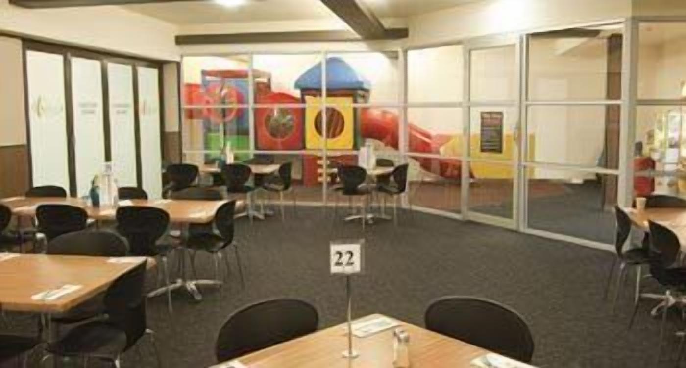 Lunsj og middag serveres