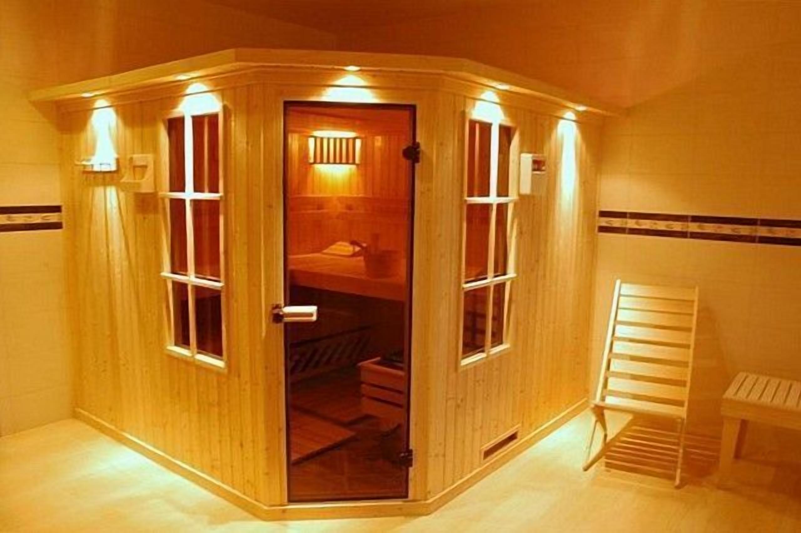 couples treatment room(s), sauna, hot tub, body treatments, hydrotherapy