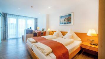 Comfort-Doppelzimmer | Allergikerbettwaren, kostenlose Minibar, Zimmersafe