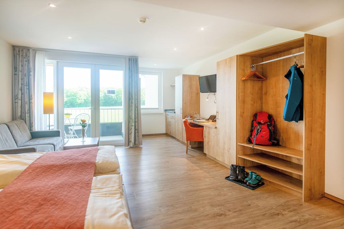 Comfort Double Room | Hypo-allergenic bedding, free minibar, in-room safe