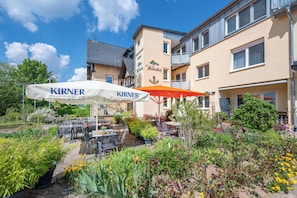 Sundeck - Waldesblick Hotel & Ferienwohnungen (Lahr)