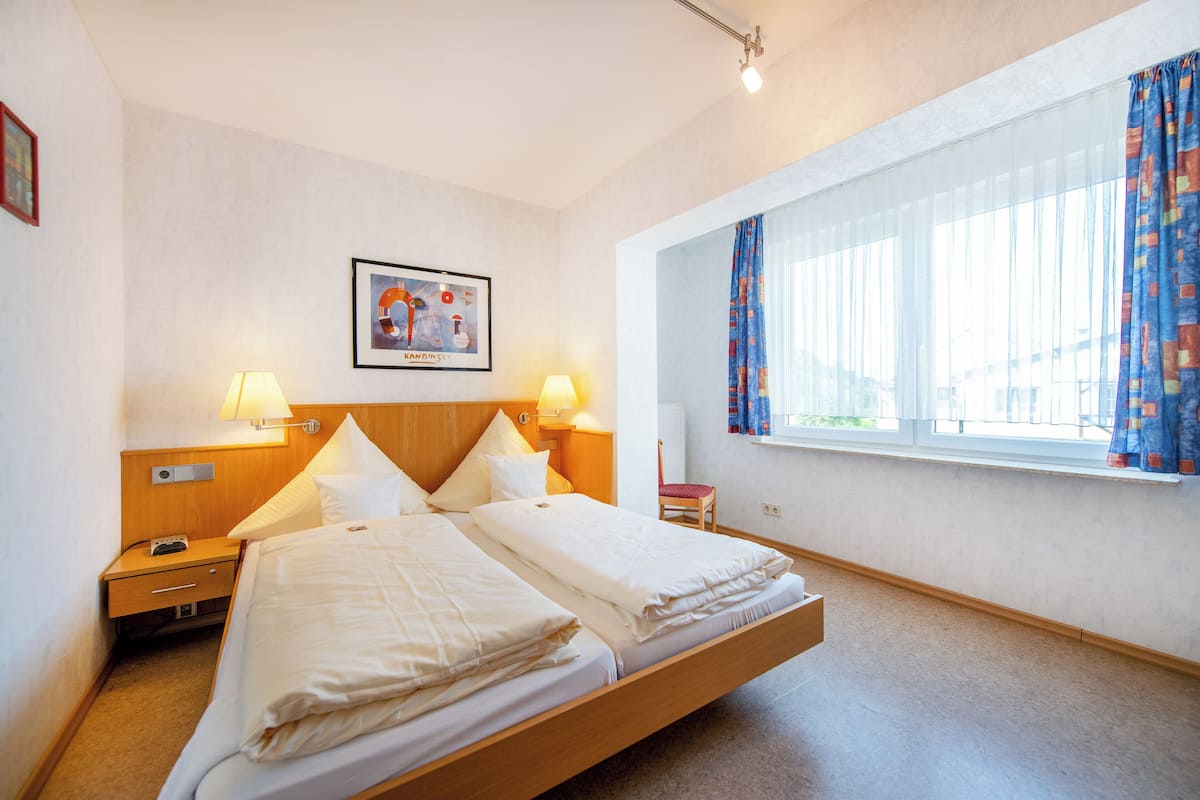 Family Apartment, 2 Bedrooms, Refrigerator & Microwave | Hypo-allergenic bedding, free minibar, in-room safe, WiFi