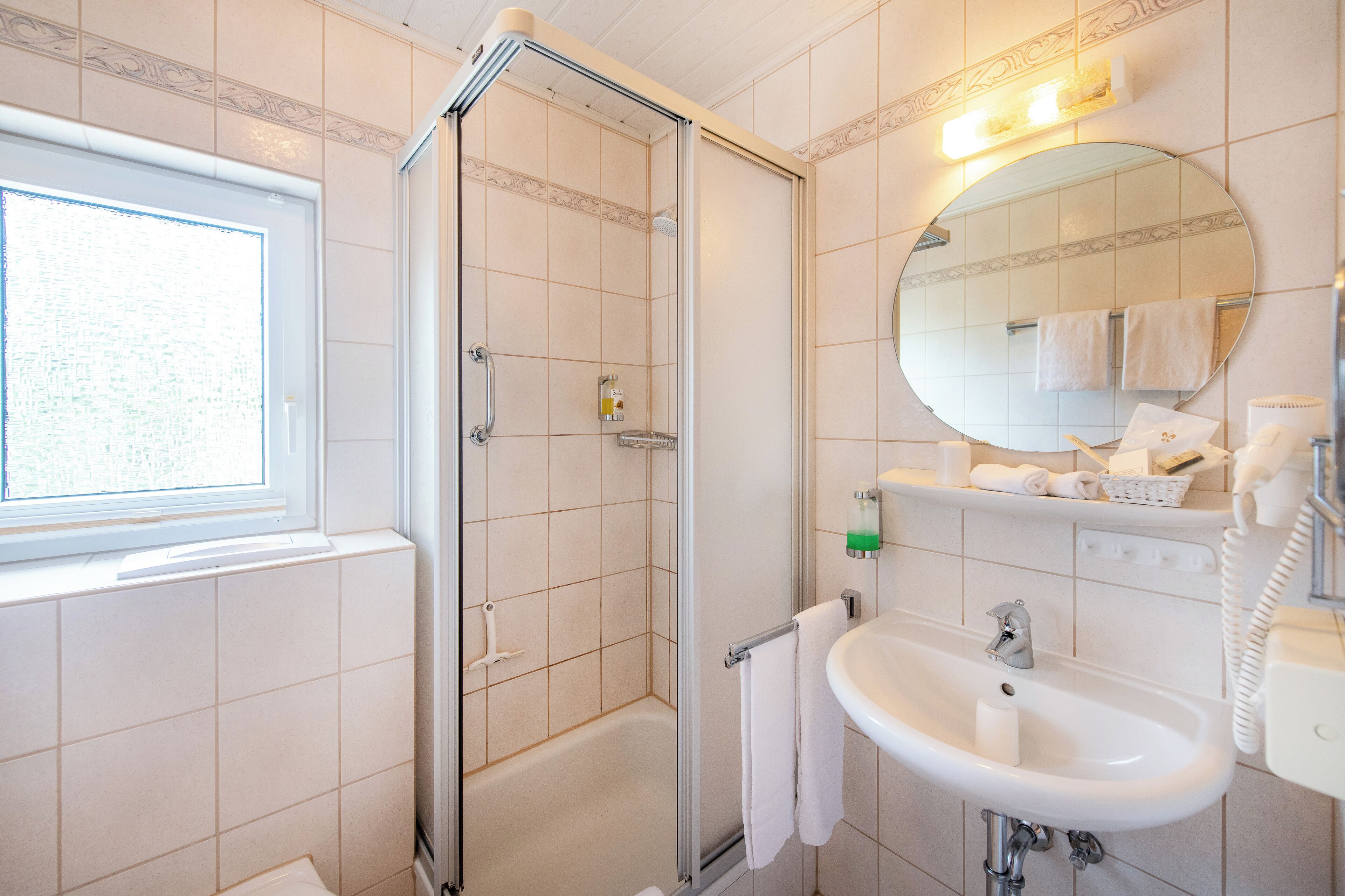 comfort apartment, 1 bedroom, balcony | bathroom | free toiletries, hair dryer, towels