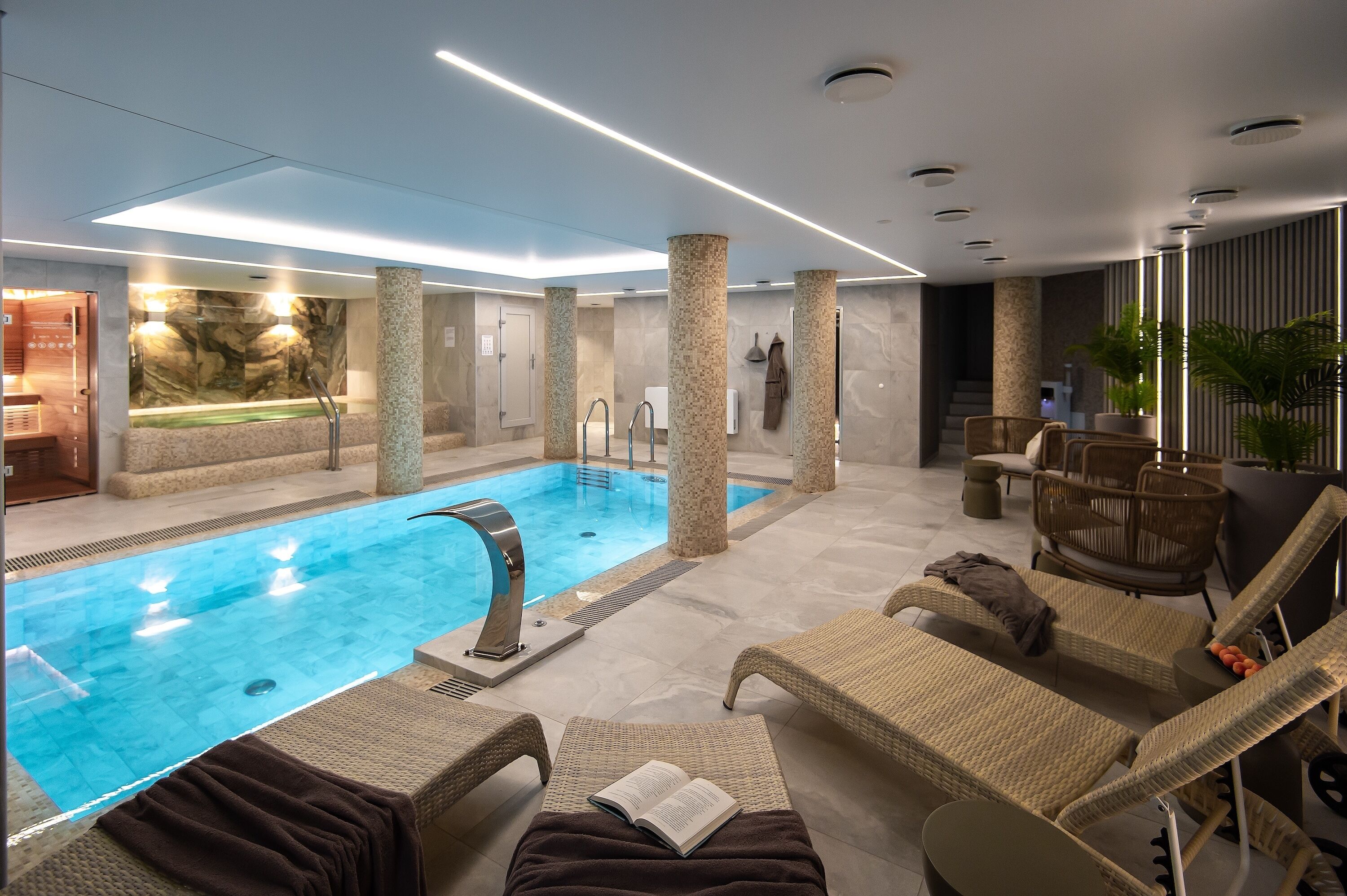 indoor pool, pool loungers