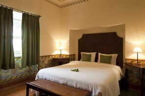 Minibar, in-room safe, blackout curtains, WiFi