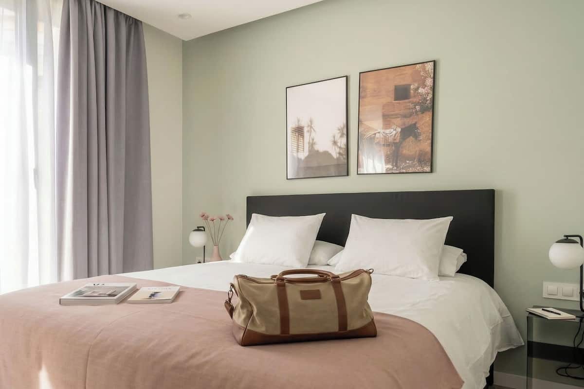 One-Bedroom Apartment | 1 多间卧室、客房内保险箱、特色装修、特色家居