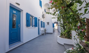 Studio | Exterior