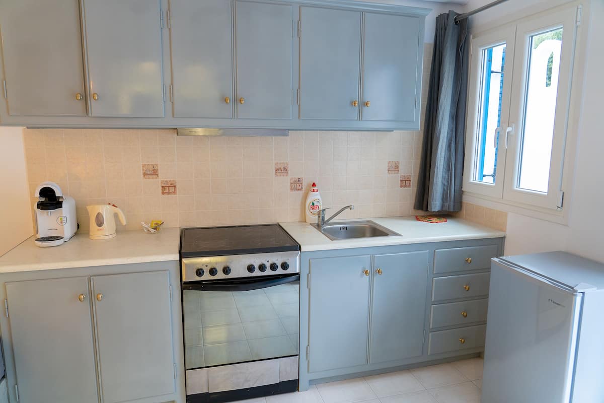 studio | room amenity