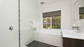 Deluxe King Bed Spa Villa | Bathroom | Separate bathtub and shower, deep-soaking bathtub, free toiletries
