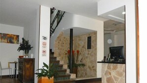 Unclassified image, 5 of 19, button - Casa Toscano (Cali)