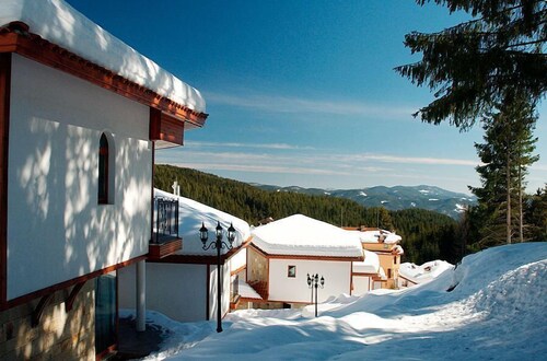 Chalets at Pamporovo Village