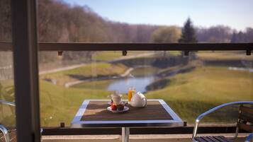 Chambre Double | Vue sur le parcours de golf