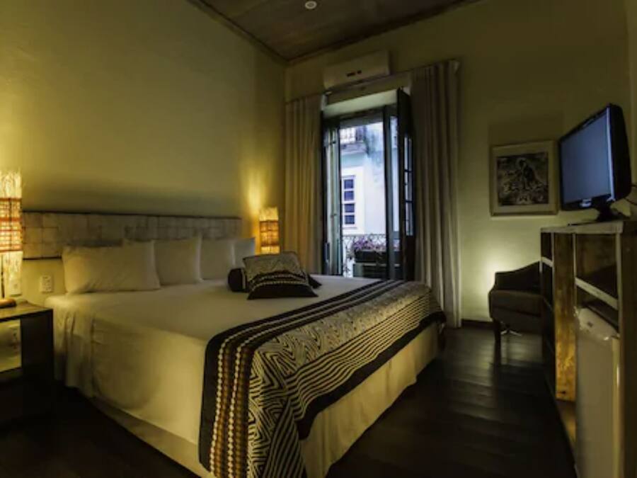 Minibar, in-room safe, free WiFi, bed sheets