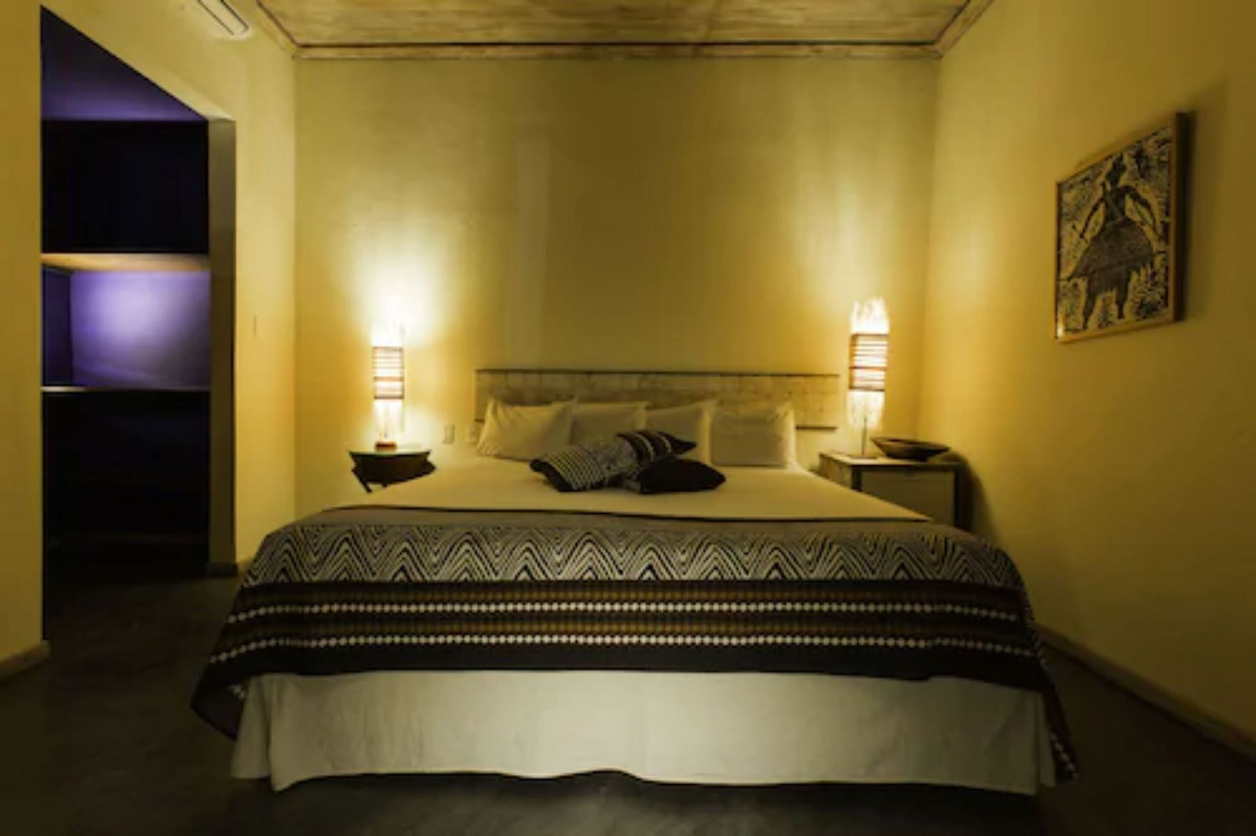 Frigobar, cofres nos quartos, Wi-Fi de cortesia, roupa de cama