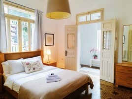 Historical Double Room | 迷你吧、办公桌、熨斗/熨板、免费 WiFi