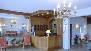 Concierge desk