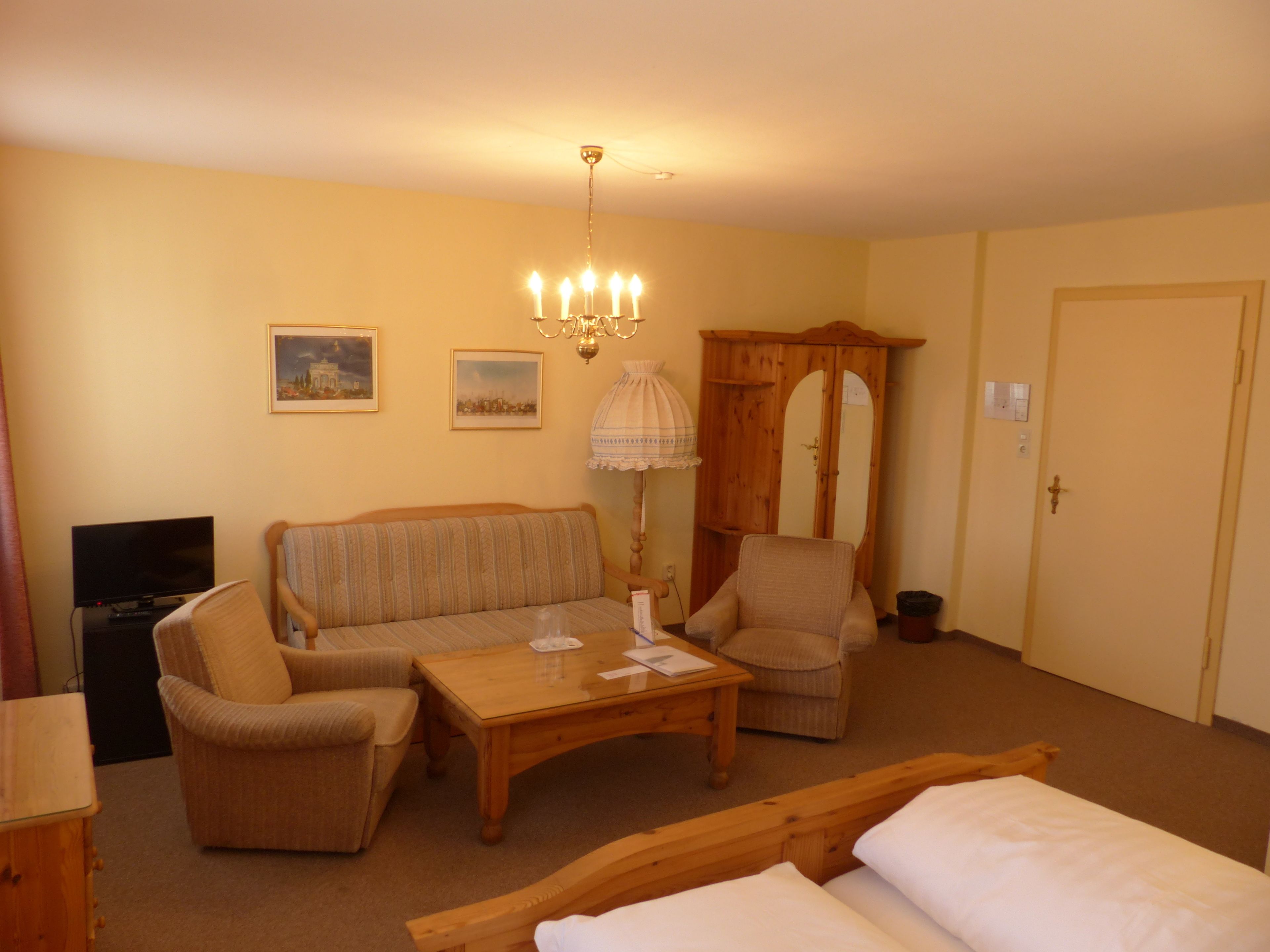 Double Room | Living area | TV