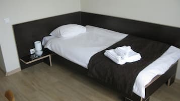 2 bedrooms, free cots/infant beds, free WiFi