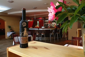 Bar (di hartanah)
