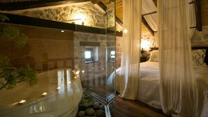 Suite - Ktima Karageorgoy (East Mani)
