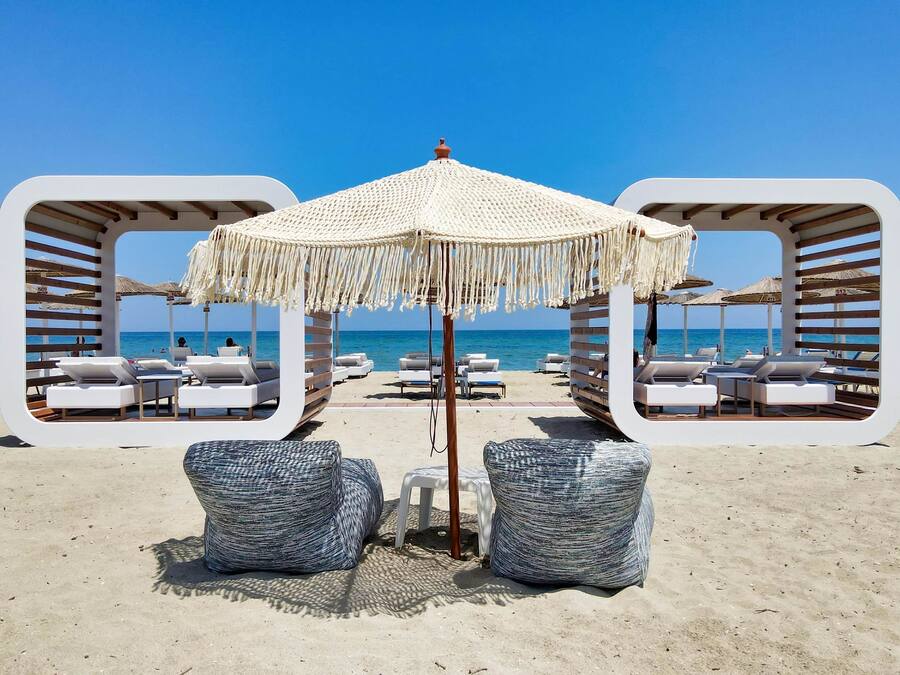 Private beach, sun-loungers, beach umbrellas, beach towels