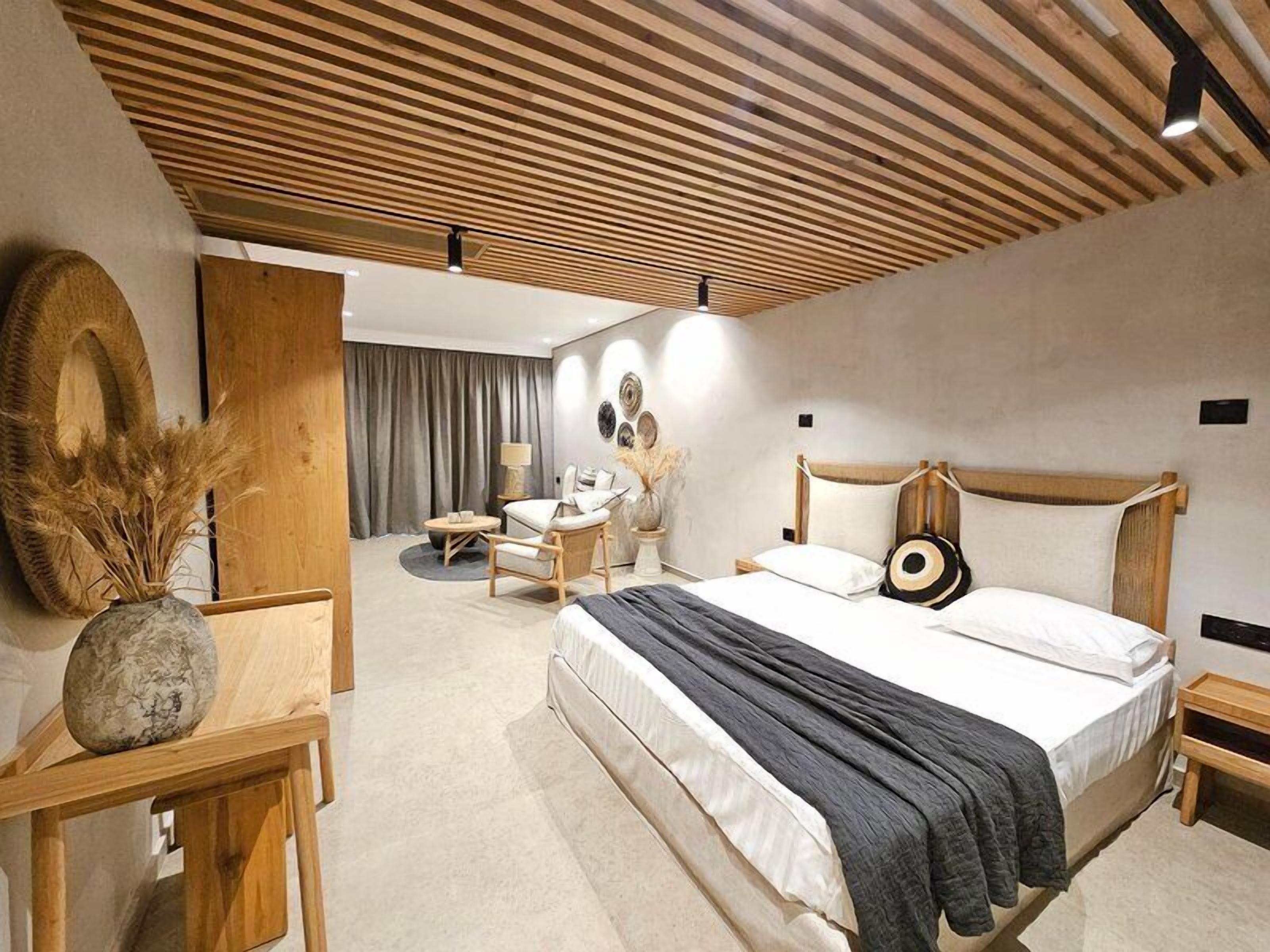 华丽客房 (Smart Room) | 埃及棉床单、高档床上用品、Select Comfort 床、客房内保险箱