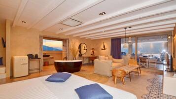 Deluxe Suite, Sea View | Egyptian cotton sheets, premium bedding, Select Comfort beds