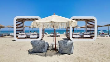Private beach, sun-loungers, beach umbrellas, beach towels