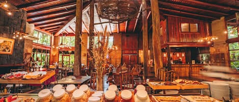 Desayuno buffet incluido todos los días