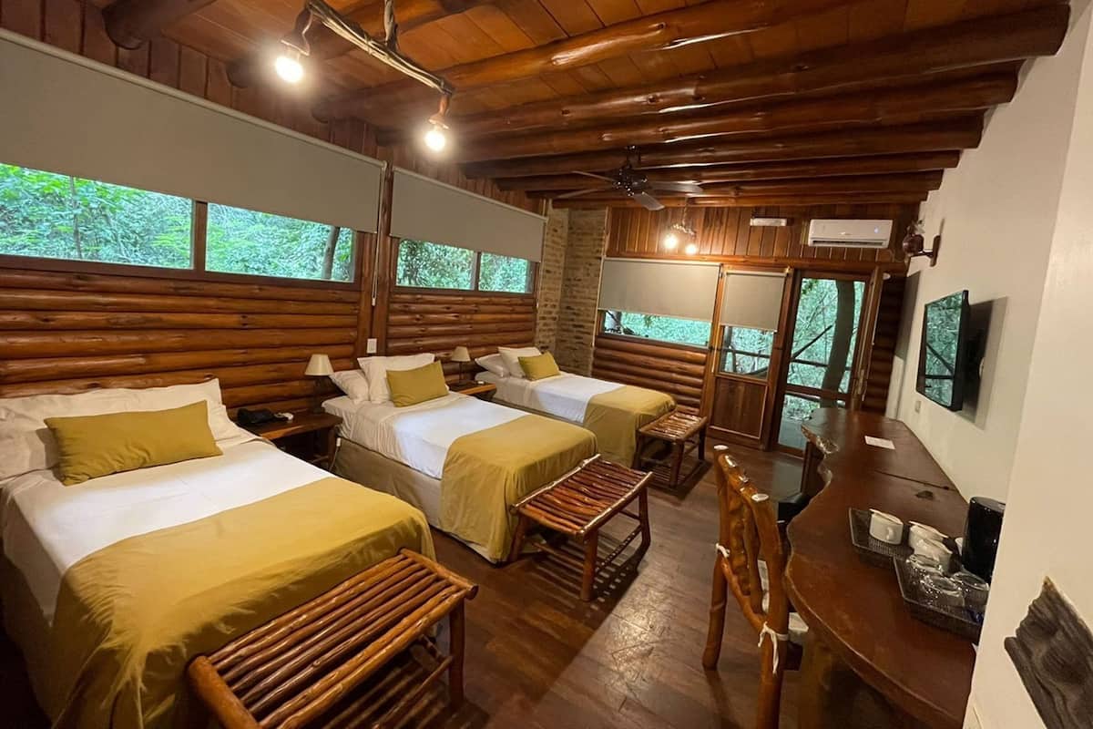 Ropa de cama de alta calidad, edredón y minibar