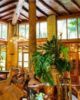 Breakfast, lunch and dinner served