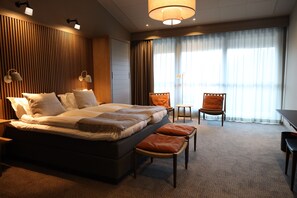 Deluxe Double Room, 1 King Bed, Balcony, Pool View (Spa not included)