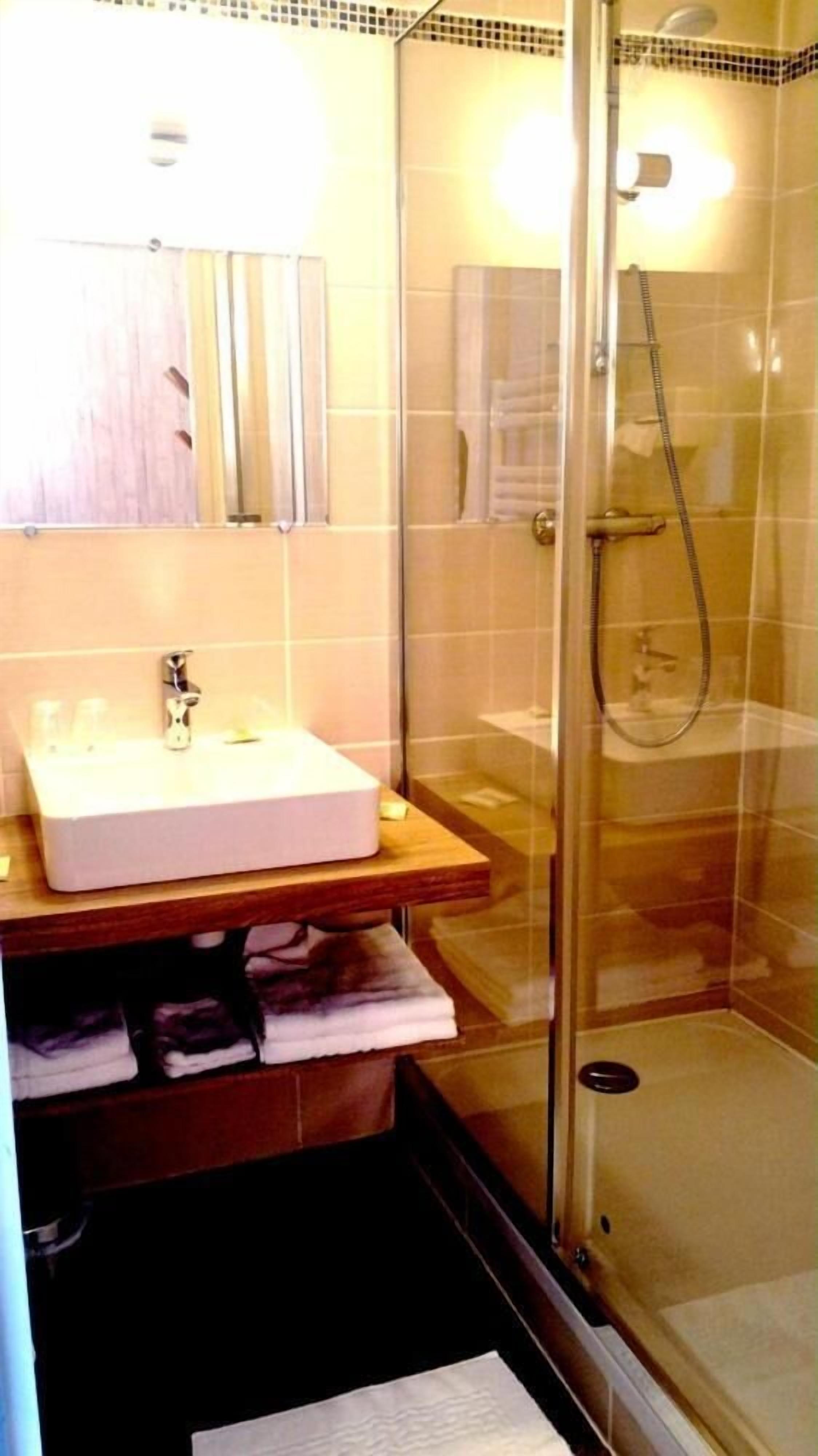 Comfort Room | Bathroom