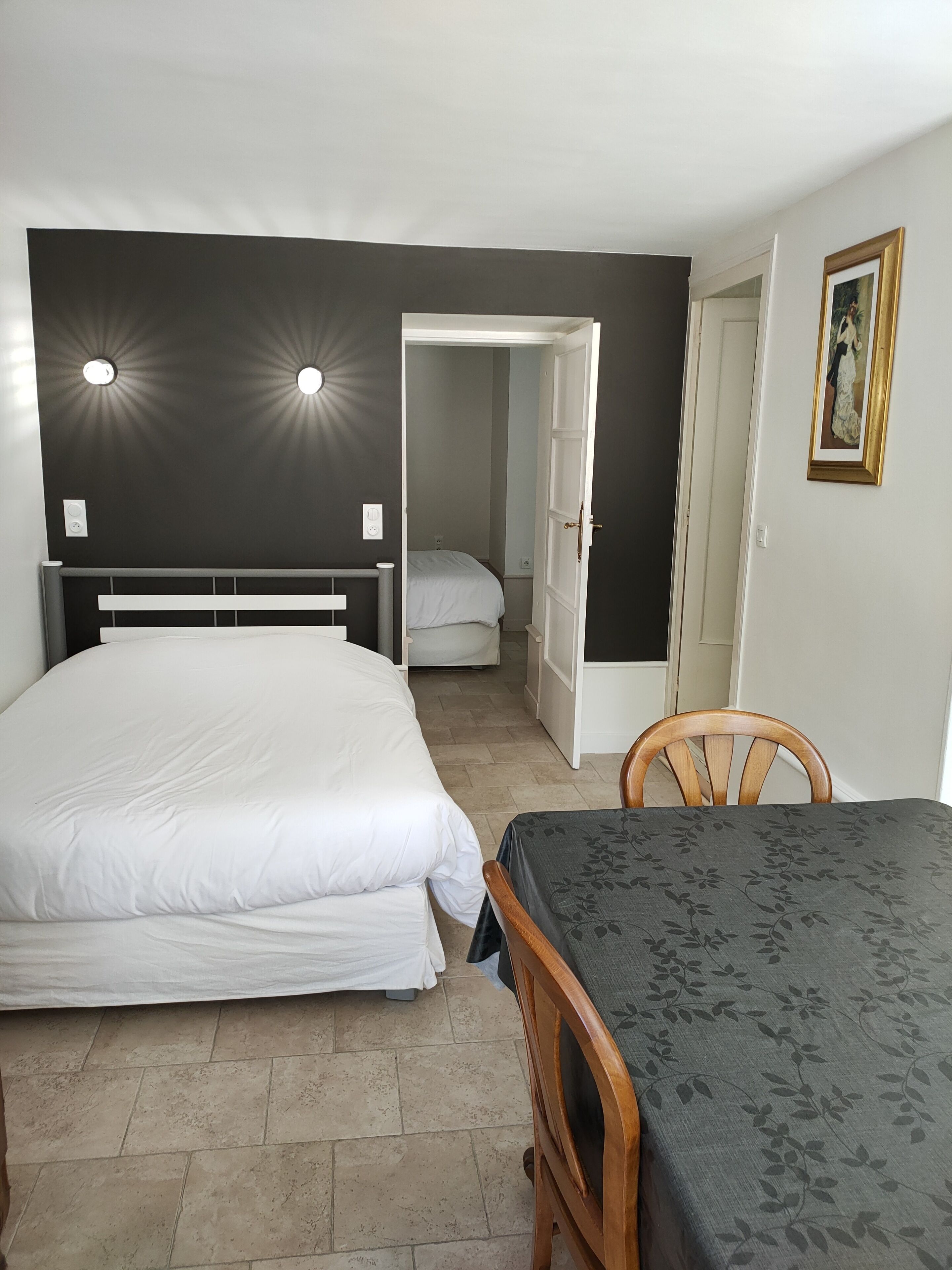 room 5 persons | 1 bedroom, individually decorated, individually furnished, desk