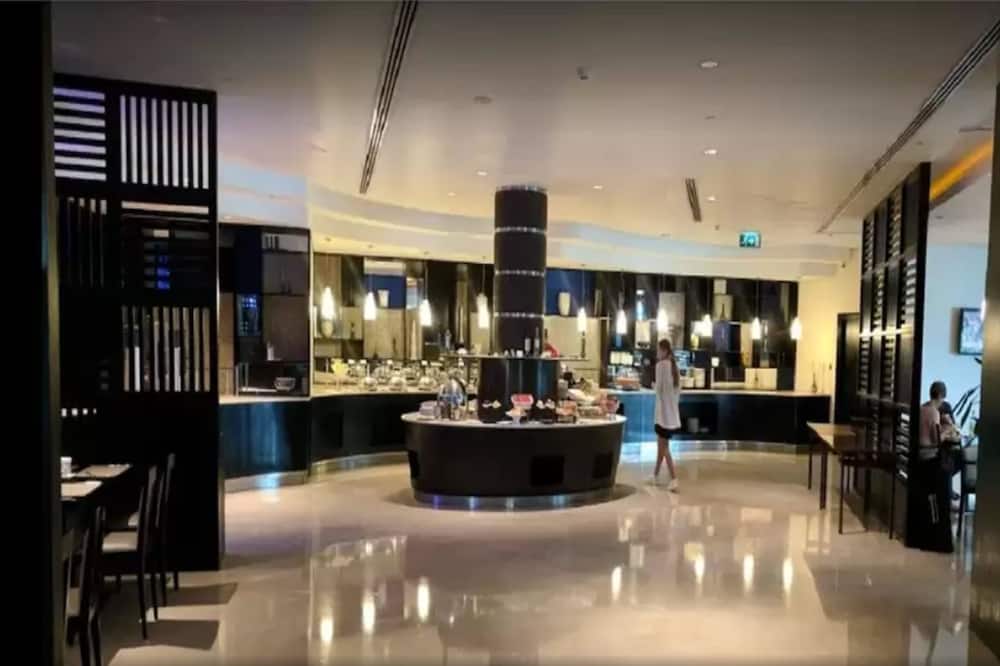 Holiday Inn Express Dubai Airport by IHG