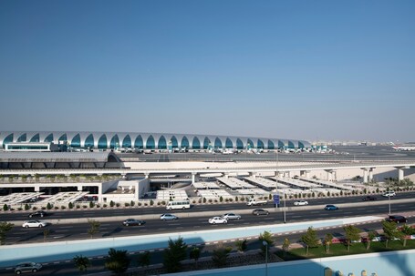 Holiday Inn Express Dubai Airport, an IHG Hotel - Image 2