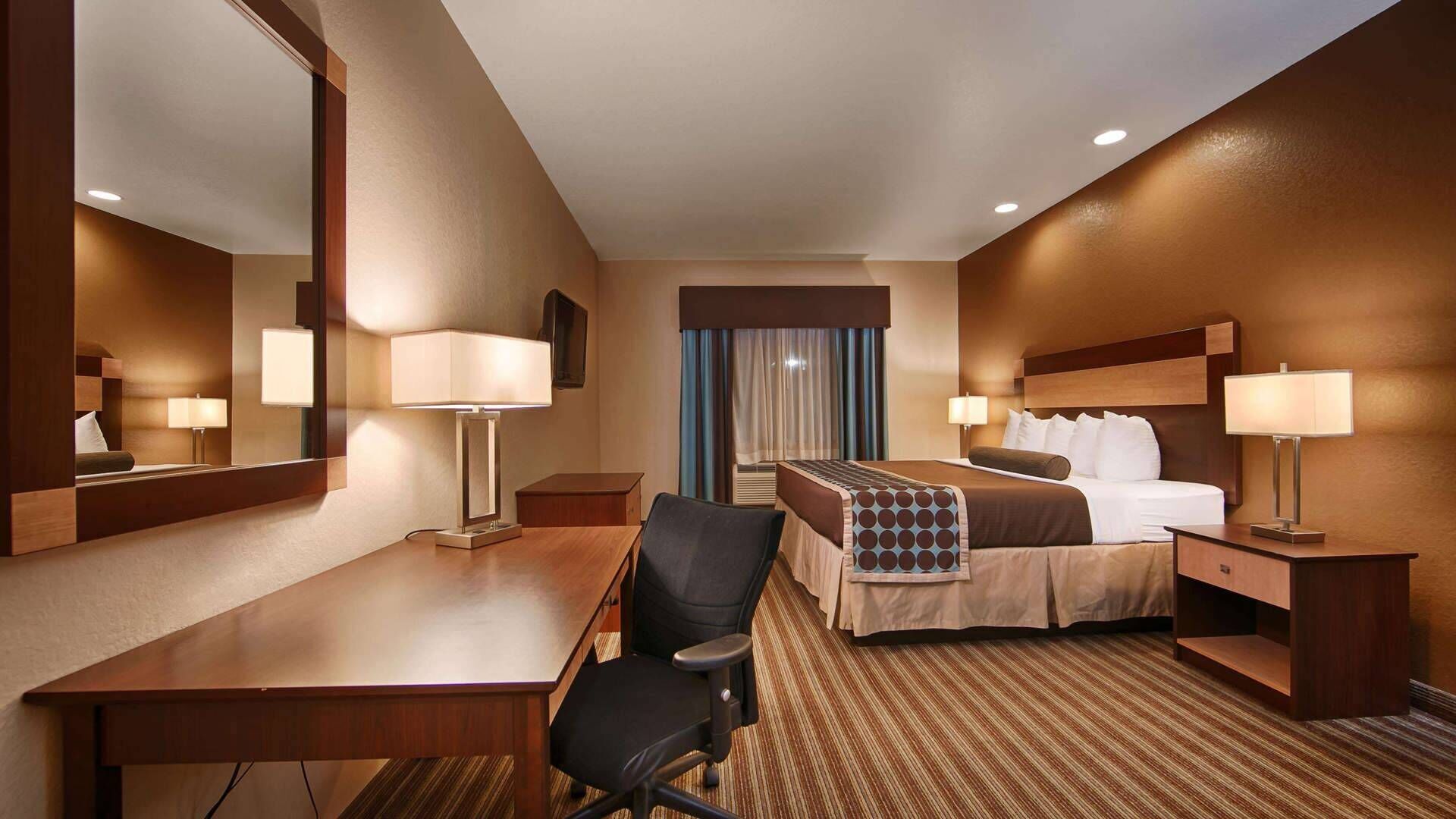 Pillowtop beds, desk, laptop workspace, iron/ironing board