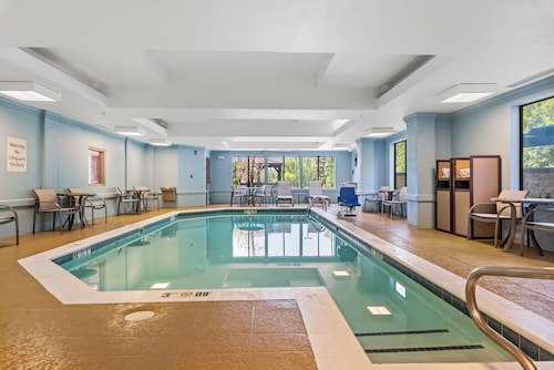 Holiday Inn Express & Suites Maumelle - Little Rock NW by IHG