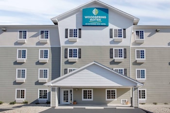 WoodSpring Suites Colonial Heights Fort Lee