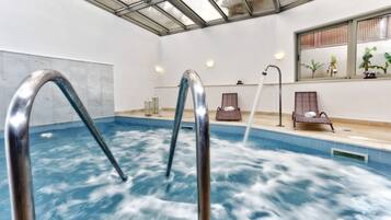 Sauna, steam room, body treatments, hydrotherapy, hot stone massages