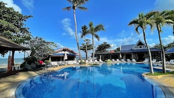 Outdoor pool, pool umbrellas, pool loungers