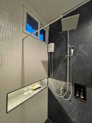Bungalow, Pool View | Bathroom | Shower, free toiletries, towels - Andaman Lanta Resort (Ko Lanta)